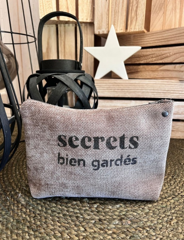 Pochette Secrets bien gardés